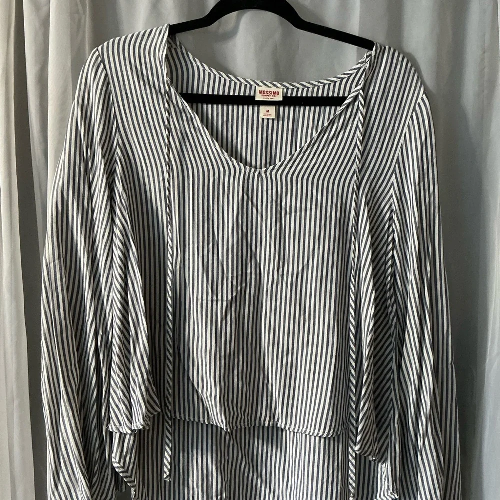 Striped V-Neck Women's Top blue and white. Tie in front chest. Size medium.